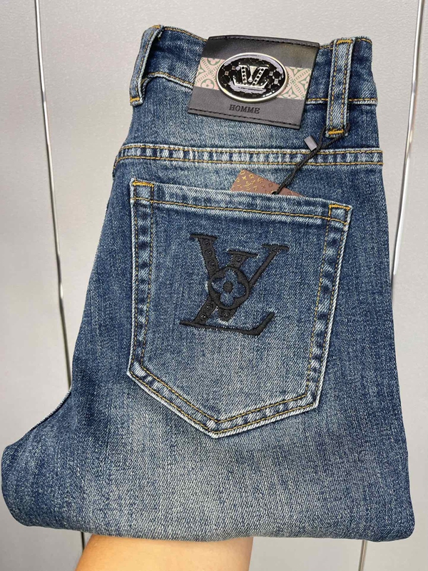 ブランドジーンズ正面デザイン